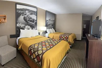 Image de 3 Budget-Friendly Rooms Designed for Rest and Adventure | Near Attractions