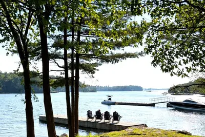 Image de Private Waterfront Cottage ~ Dock & Sunset Views in the Thousand Islands