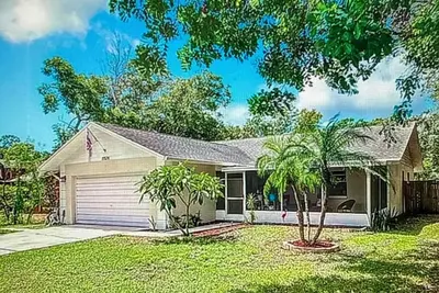 Image de Pet Friendly Pool Home close to beach and Walsingham Park