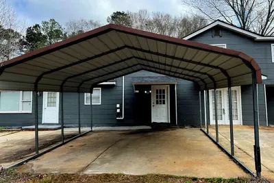 Image de Entire Unit A - Golden Bell-2br