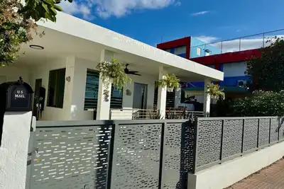 Image de Pet Friendly, Short Walk to Beach w/ Private Yard