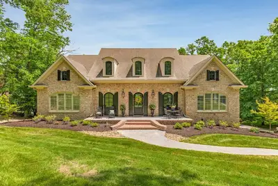 Image de Golf Course View with a Pool, Hot Tub, and Sauna, 5400 SqFt