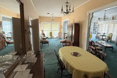 Image de 2-bedroom house with Ac and WiFi in Whitesboro. With multiple spaces to add beds