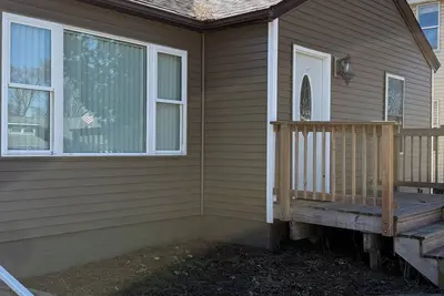 Image de Little Loon Cottage- Charming two bedroom home in the heart of Alexandria, Mn.