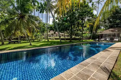 Image de Sunset Retreat - Quatre Chambres Villa, Couchages 8