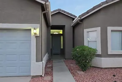 Image de Delightful 5-bedroom house with Ac in vibrant Phoenix