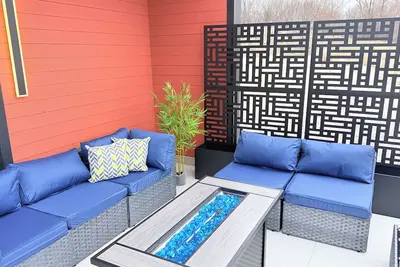 Image de The Sandpearl - modern dune home, hot tub, fire pit, barbeque, beaches, wineries