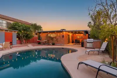 Image de Private Pool Oasis w/ Game Room, Fire Pit & Backyard Lounge