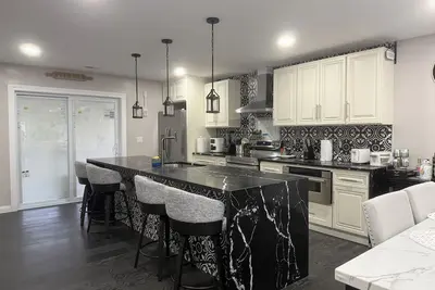 Image de Welcoming 3-bedroom house with Ac in vibrant Indianapolis