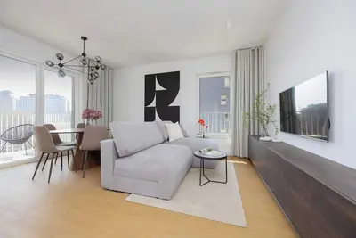 Image de Kolejowa 19b Warsaw | Elegant Apartment with Parking | A Balcony with a Lovely View