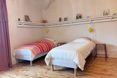 Image de Loue grande maison basque rénovée à Biarritz – 15 personnes – Été 2026