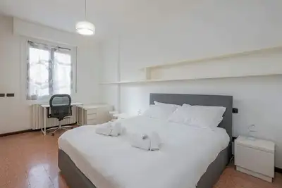 Image de HomeLovers Bright and White House Navigli District