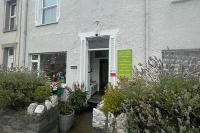 Image de Glyn Afon: At the foot of Mount Snowdon!