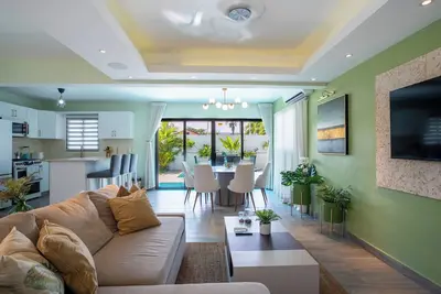 Image de Modern 3br Villa with Private Pool and Bbq, Near Downtown