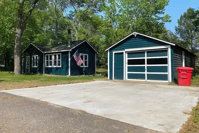 Image de Charming 1-bedroom cabin with Ac in the beautiful Brainerd Lakes Area!