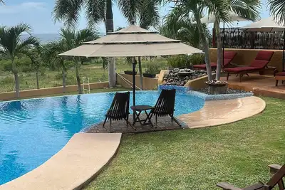 Image de Luxurious Troncones Estate with 360 Views & Pool