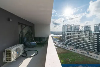 Image de Private, quiet, fully equipped apartment – includes parking