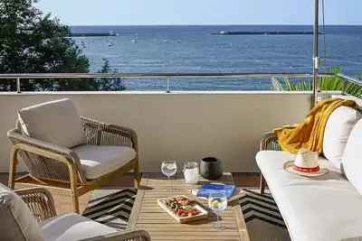 Image de ESPÉRANCE - Villa avec vue panoramique sur l'océan plage et centre ville à pied - 5 chambres & 4 salle d'eau - Ciboure