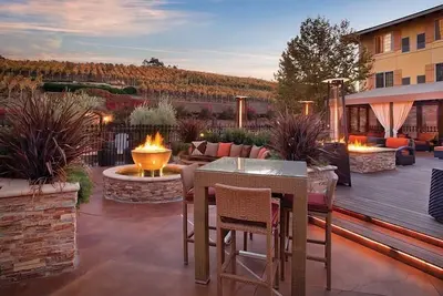 Romantic Studio in Napa- Wine Country Getaway