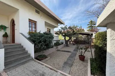 Image de Cozy vacation home Iezzi Renato 1 for families garden gazebo and barbecue.