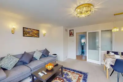 Image de Stylish 2br Reading Gem | Free Parking | Fast WiFi