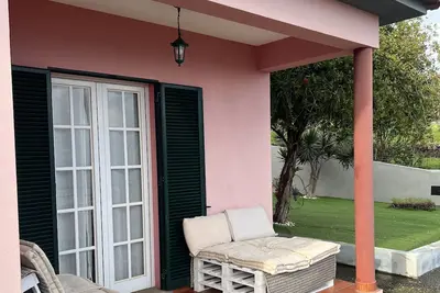 Image de Maison avec vue sur la mer et l'aéropor