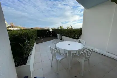 Image de Appartement en bord de mer avec jardin idéal famille
