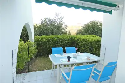 Image de Studio Cabine Neuf, Résidence Calme, Proche Plage, Parking Privé, Clim, Wifi, Idéal Famille