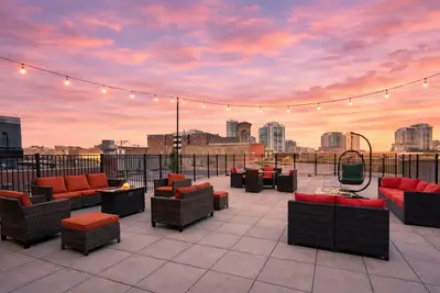 Image de McCormick Suites by Slumber Stay