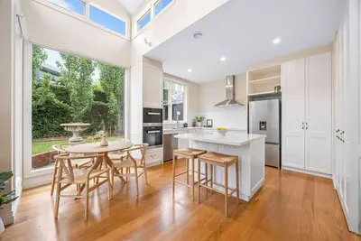 Image de Character-Filled, Modern Retreat In Mount Pleasant, Ballarat