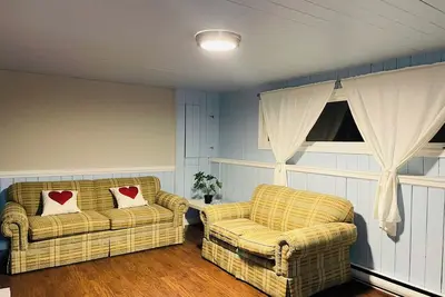 Image de Private 2br+Bunk Room | Parking | 12 Min Dt
