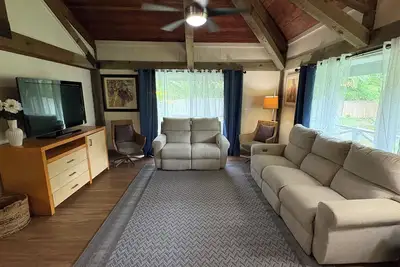 Image de 2 bed 1. 5 bath home in Hauula\nMinimum 30 night stay