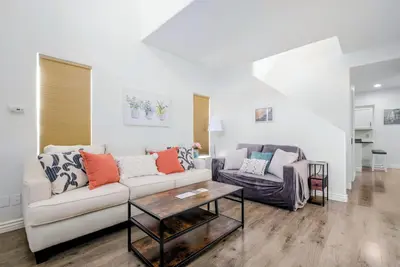 Image de Spacious Welcoming Tempe Retreat Near Local Attractions  3br Retreat  2. 5 Baths