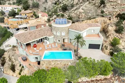 Image de Villa 10 pers, vue mer sur la Costa Brava à 5 min plage de Roses avec Piscine