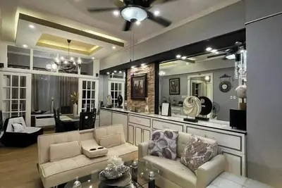 Image de Extraordinary Family sized Condo Unit in Eastwood