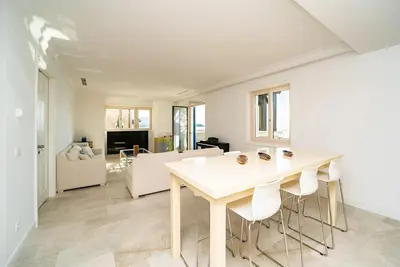 Image de Three bedroom sea view apartment in Lustica Bay