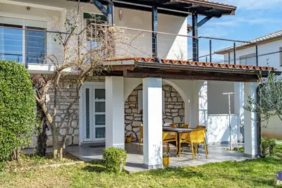 Image de Apartment August Medulin with Garden and Terrace