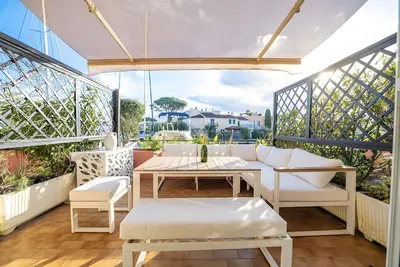 Image de L’Escapade du Port  Vue Port Terrasse  Parking