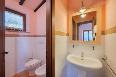 Image de Bel appartement dans une maison de vacances avec Wifi, climatisation, piscine, Tv, patio