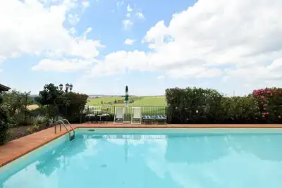 Image de Maison de vacances privée avec piscine privée, Wifi, climatisation, bain à remous, Tv, terrasse