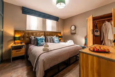 Image de Belle maison de vacances privée pour 12 personnes avec Wifi, bain à remous et Tv