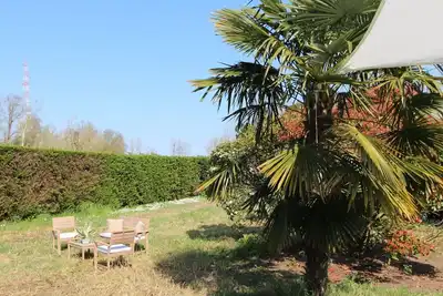 Image de Belle maison de vacances privée pour 6 personnes avec Wifi, climatisation, patio et animaux admis