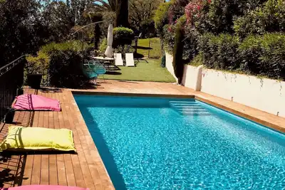 Image de Luxury 5 Br Villa with Pool in St Paul-de-Vence