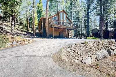 Image de Pine Forest House, Tahoe Donner - Access to Trout Creek Center Amenities
