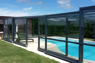 Image de Gîtes des Lacs - Le Framboisier : piscine, sauna et jaccuzzi partagés, terrasse privée et Wi-Fi