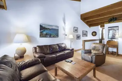 Image de Dreamy Ski Retreat W/ Private Patio, Shared Pool/Hot Tubs, Free WiFi & More
