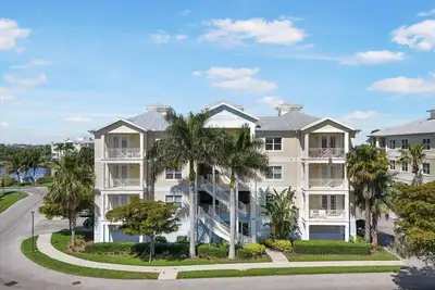 Image de Bayfront Luxury Condo with Panoramic Palma Sola Views