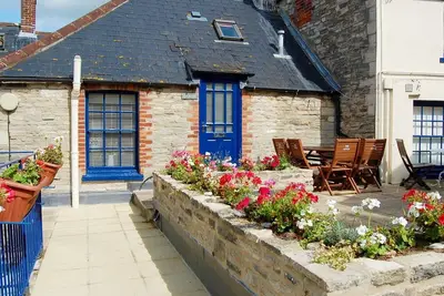 Image de Characterful 3‑Bedroom Coastal Apartment within Swanage Town Centre