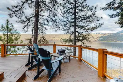 Image de Waterfront Home on Wallowa Lake with private sauna, dock & amazing view