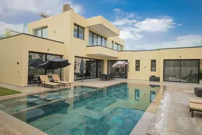 Image de Villa de luxe Dar Baby 4 Suites, piscine chauffée, hamam et jacuzzi.